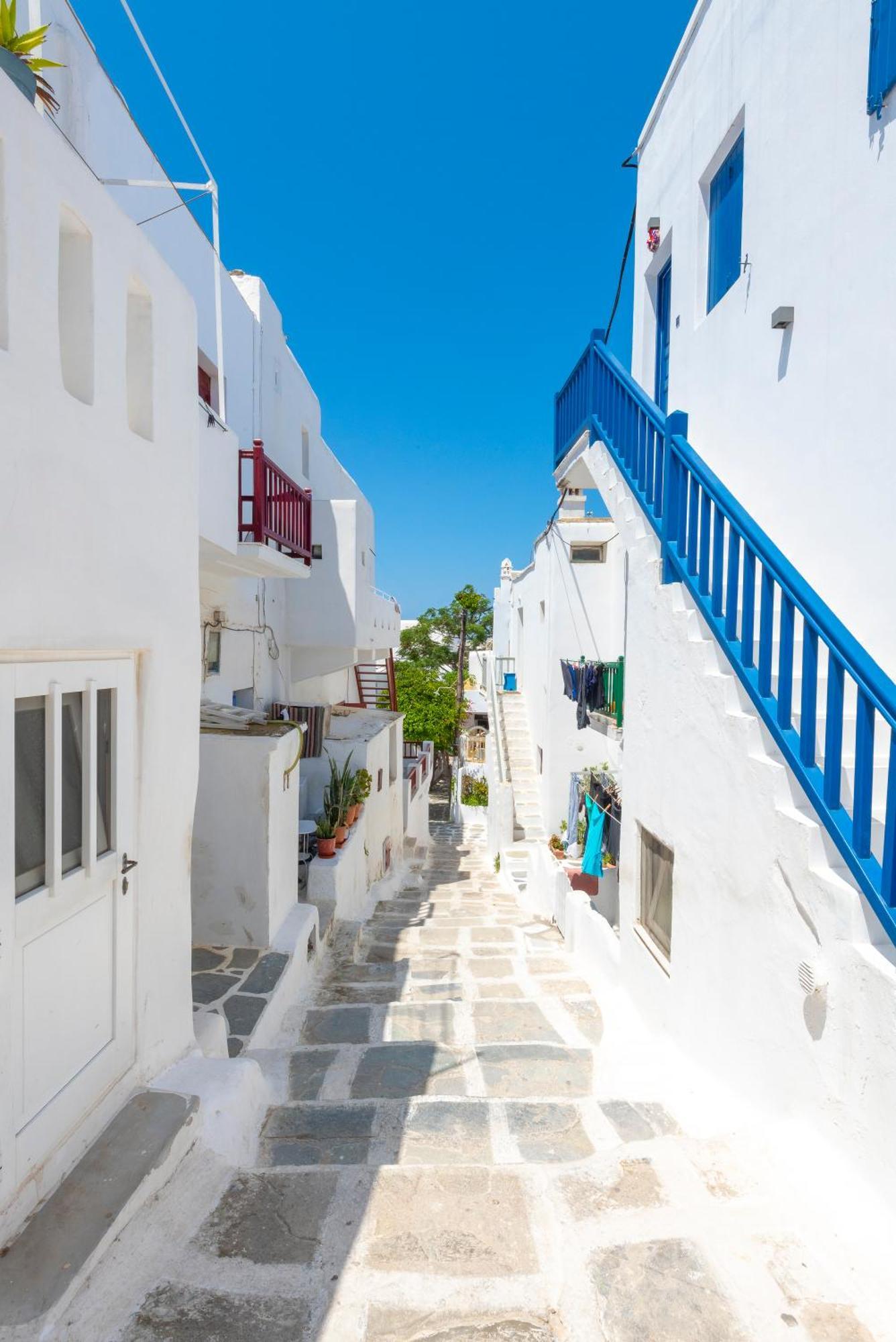 White And Grey Chora Apartment Mykonos Town Exterior photo