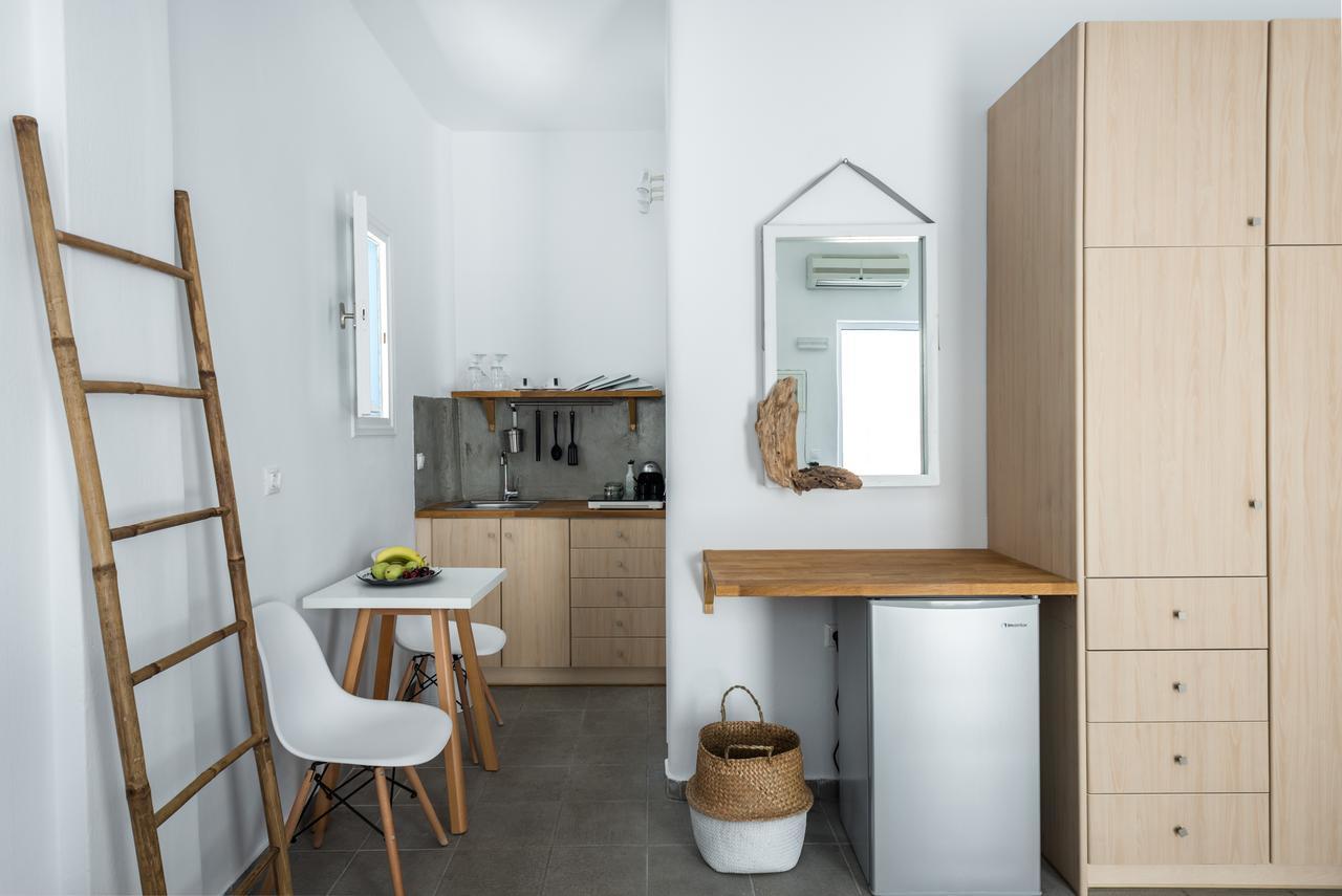 White And Grey Chora Apartment Mykonos Town Exterior photo