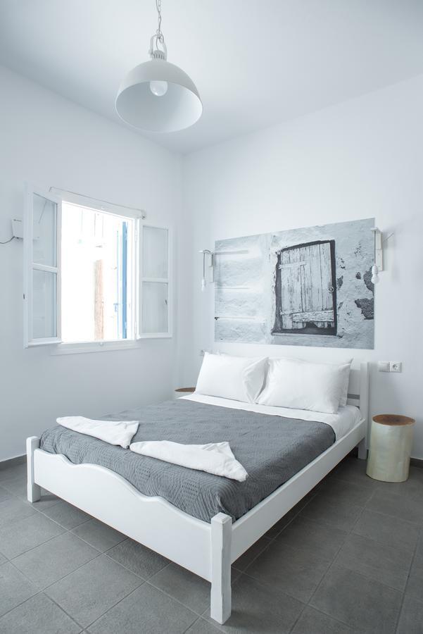 White And Grey Chora Apartment Mykonos Town Exterior photo